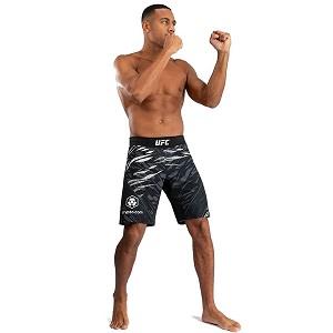 UFC Fusion by Venum Authentic Fight Night Men's Fight Short / Long  Fit / Schwarz / Medium